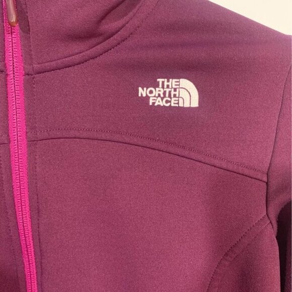 THE NORTH FACE woman’s jacket. Cranberry colour. Size small. New conditi… - Picture 2 of 8